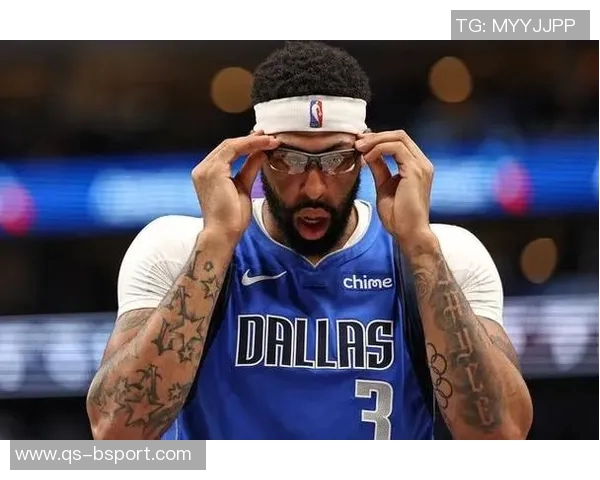 浓眉上半场表现惨淡未能得分仅贡献四板两助罚球全失引发球迷热议