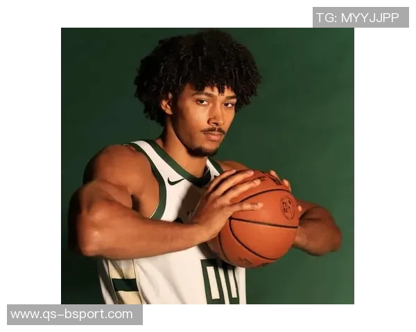 祝福雄鹿球员杰里科希姆斯27岁生日快乐愿他在新的一岁中更进一步