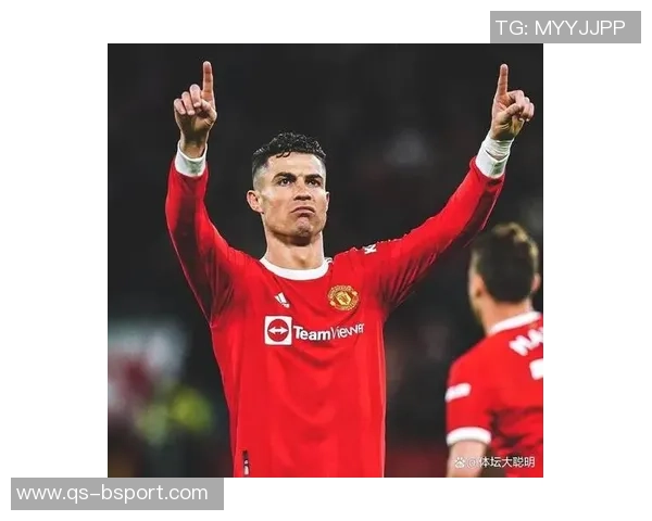 特朗普与C罗踢球的AI视频引发热议他既聪明又酷的形象令人惊叹